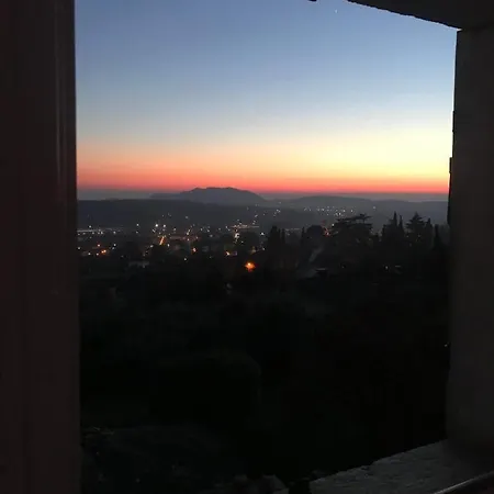 Maison 1933 קאפרינו ורונזה