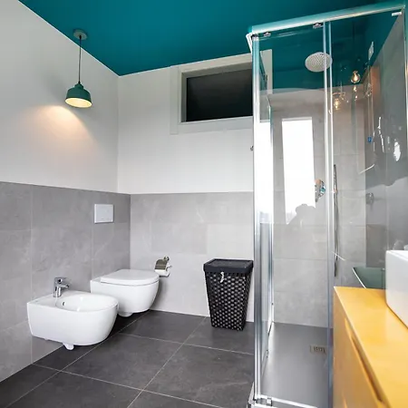 Maison 1933 קאפרינו ורונזה