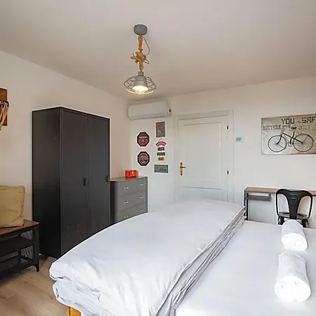 Bed & Breakfast Maison 1933