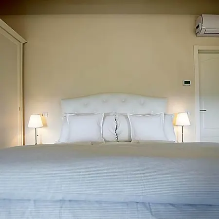 Maison 1933 Bed & Breakfast Caprino Veronese