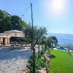 Maison 1933 Bed and breakfast 4*