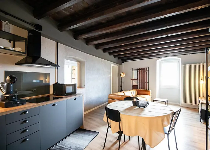 Oda ve Kahvaltı Maison 1933 4*